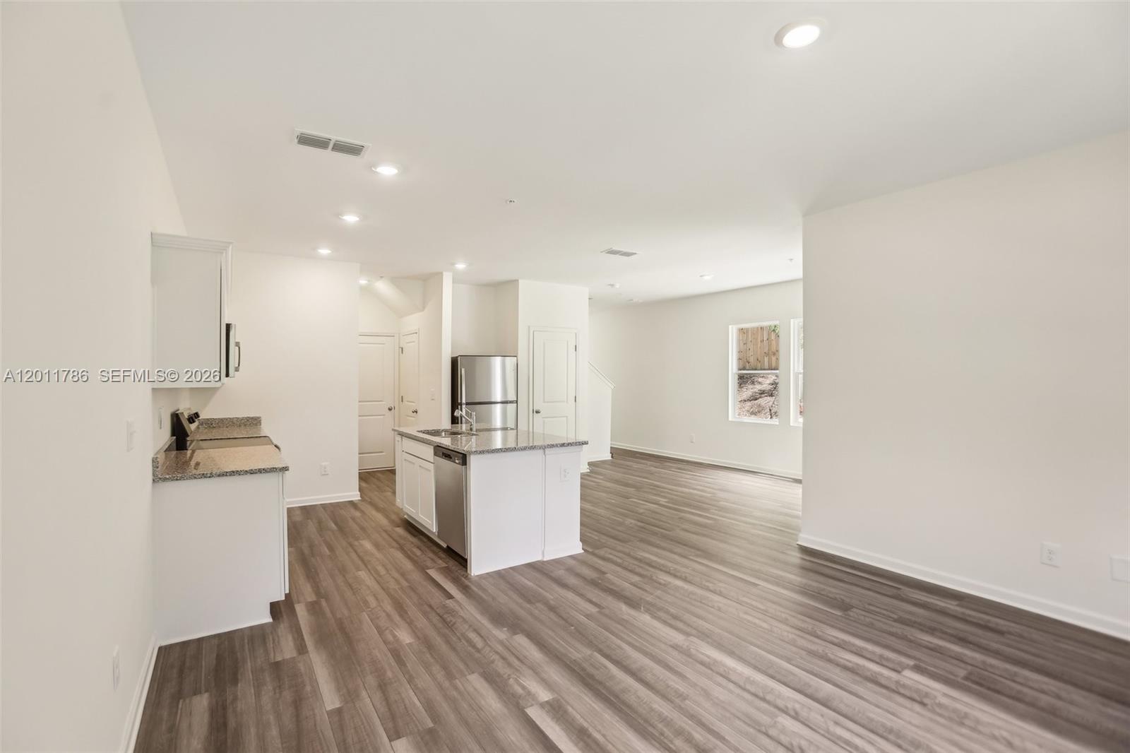 Property photo # 3