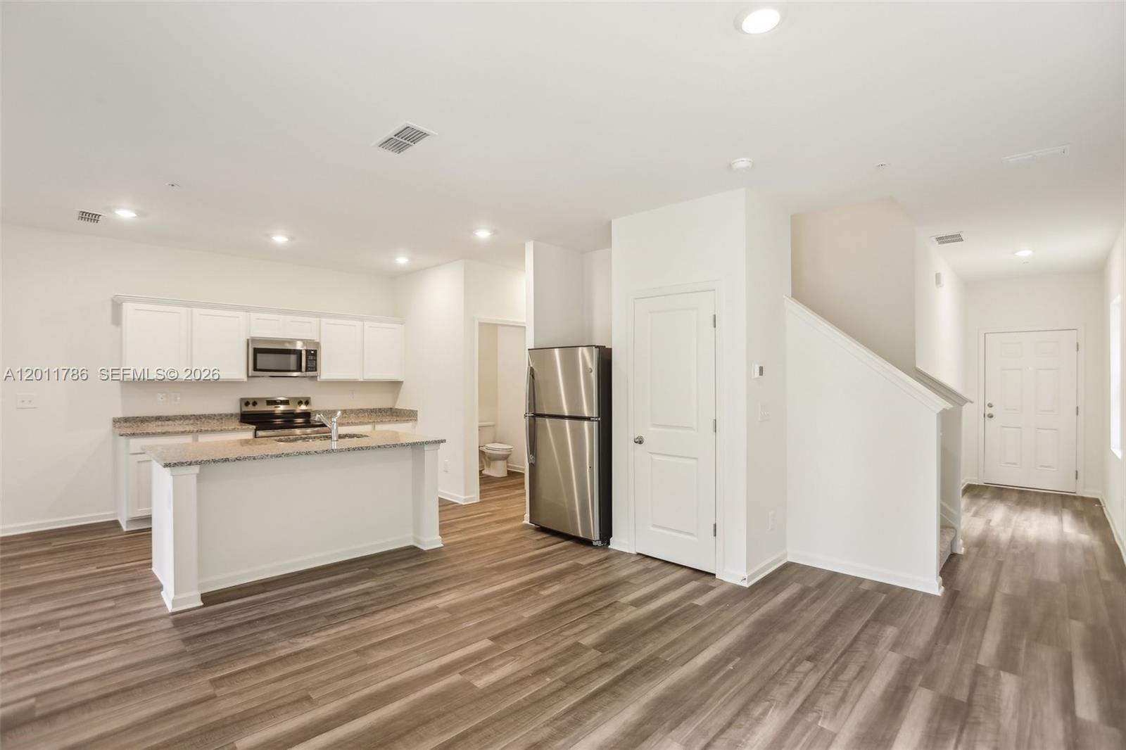 Property photo # 8