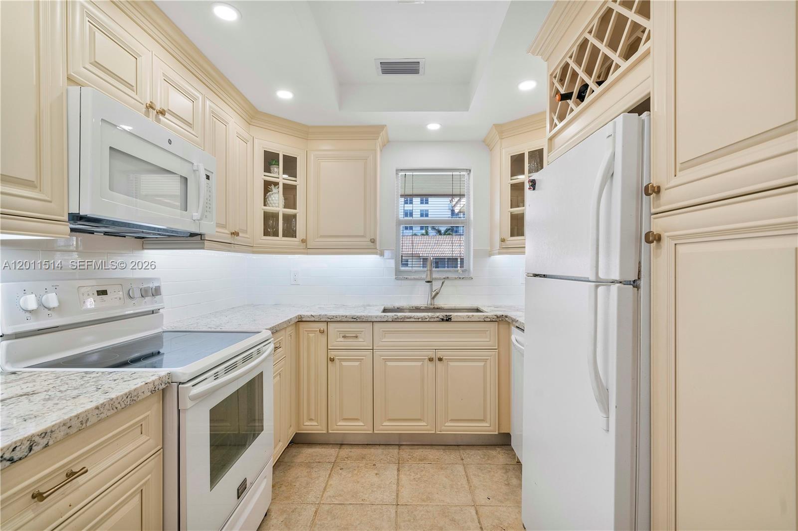 Property photo # 6