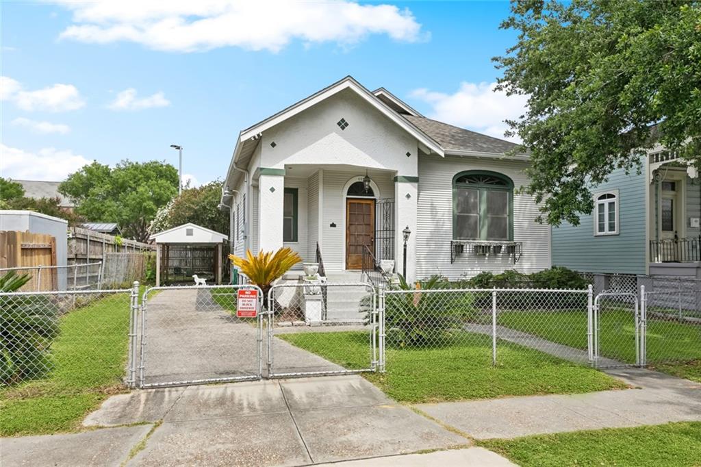 Photo 1 of Single family home for sale at 115 N Scott St, New Orleans, LA 70119 | MLS# 2556037 | Listing updated on 2026-09-17