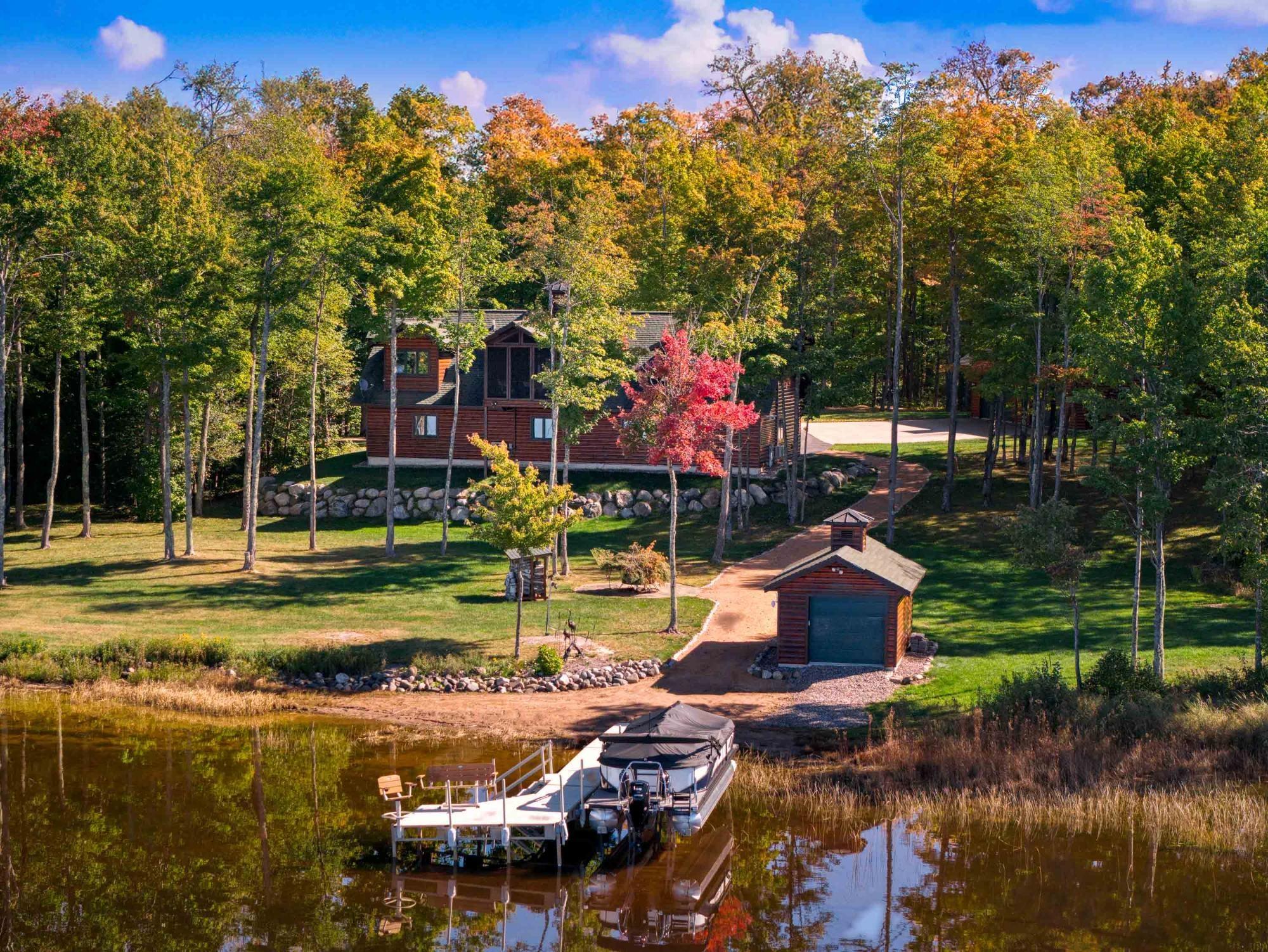 Lake Six house picture