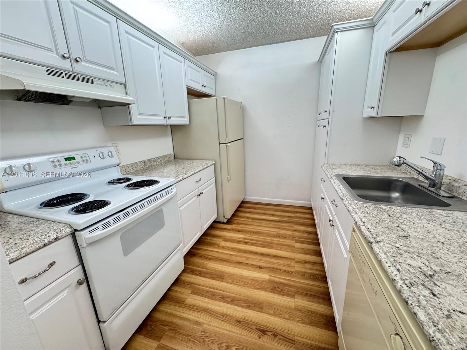 Property photo # 6