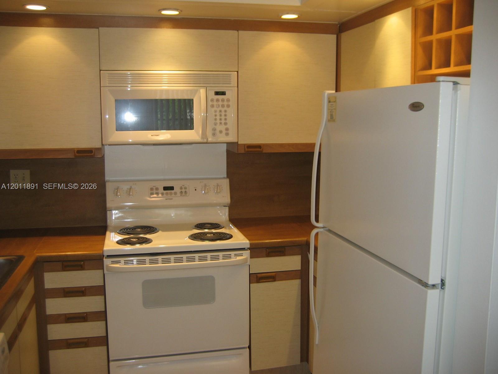Property photo # 2