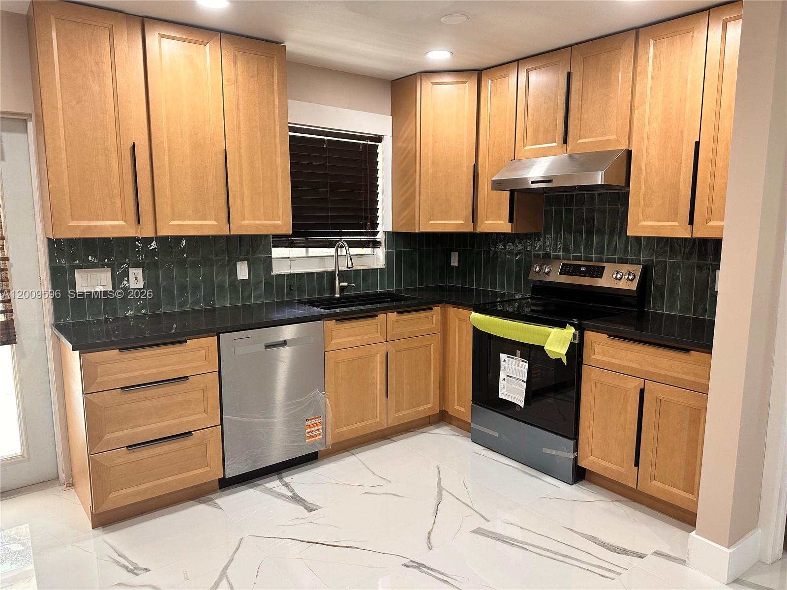 Property photo # 4