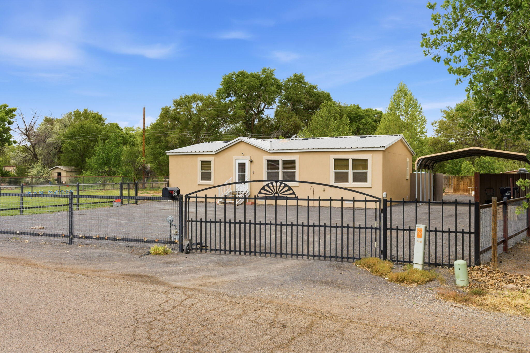 Homes for sale in Peralta, NM | 22 Guadalupe Dr, Peralta, NM 87042 | MLS# 1102821