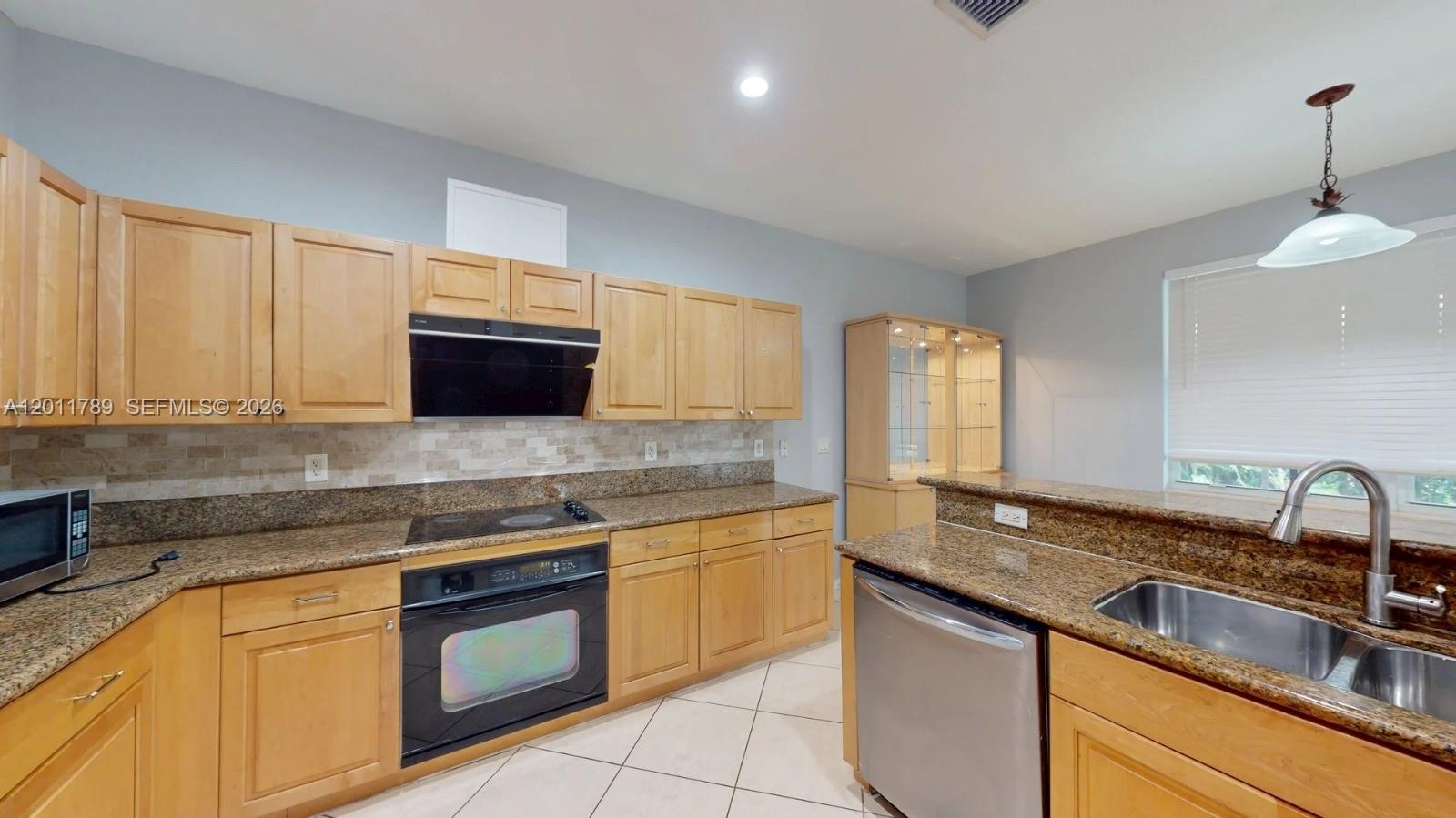 Property photo # 8
