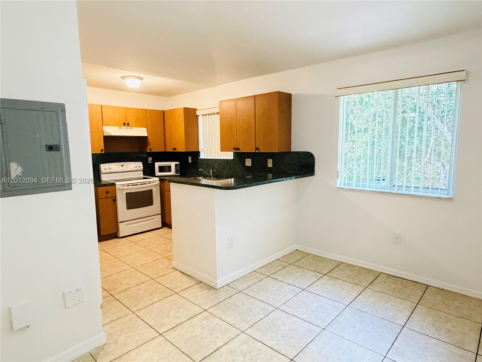 Property photo # 4