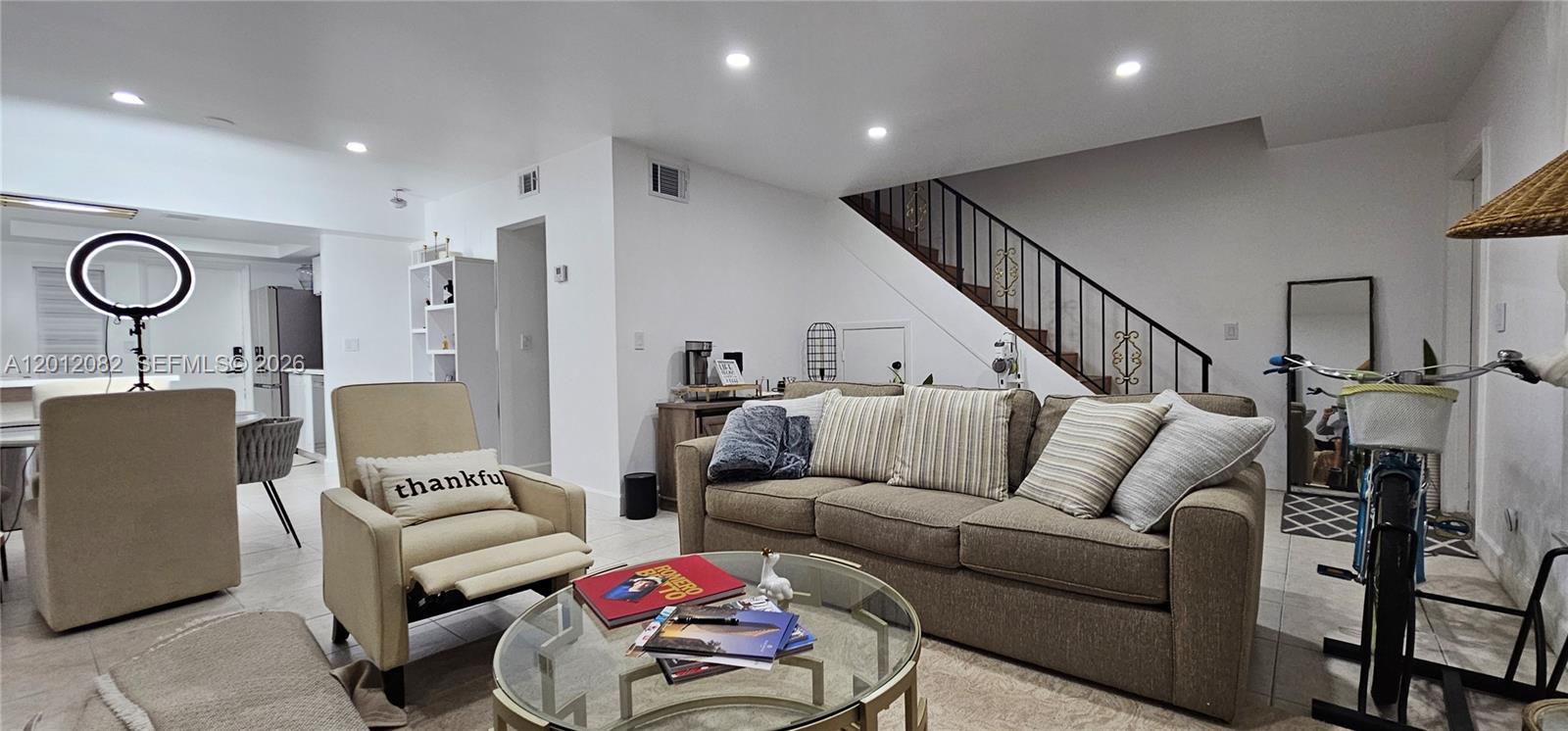 Property photo # 6