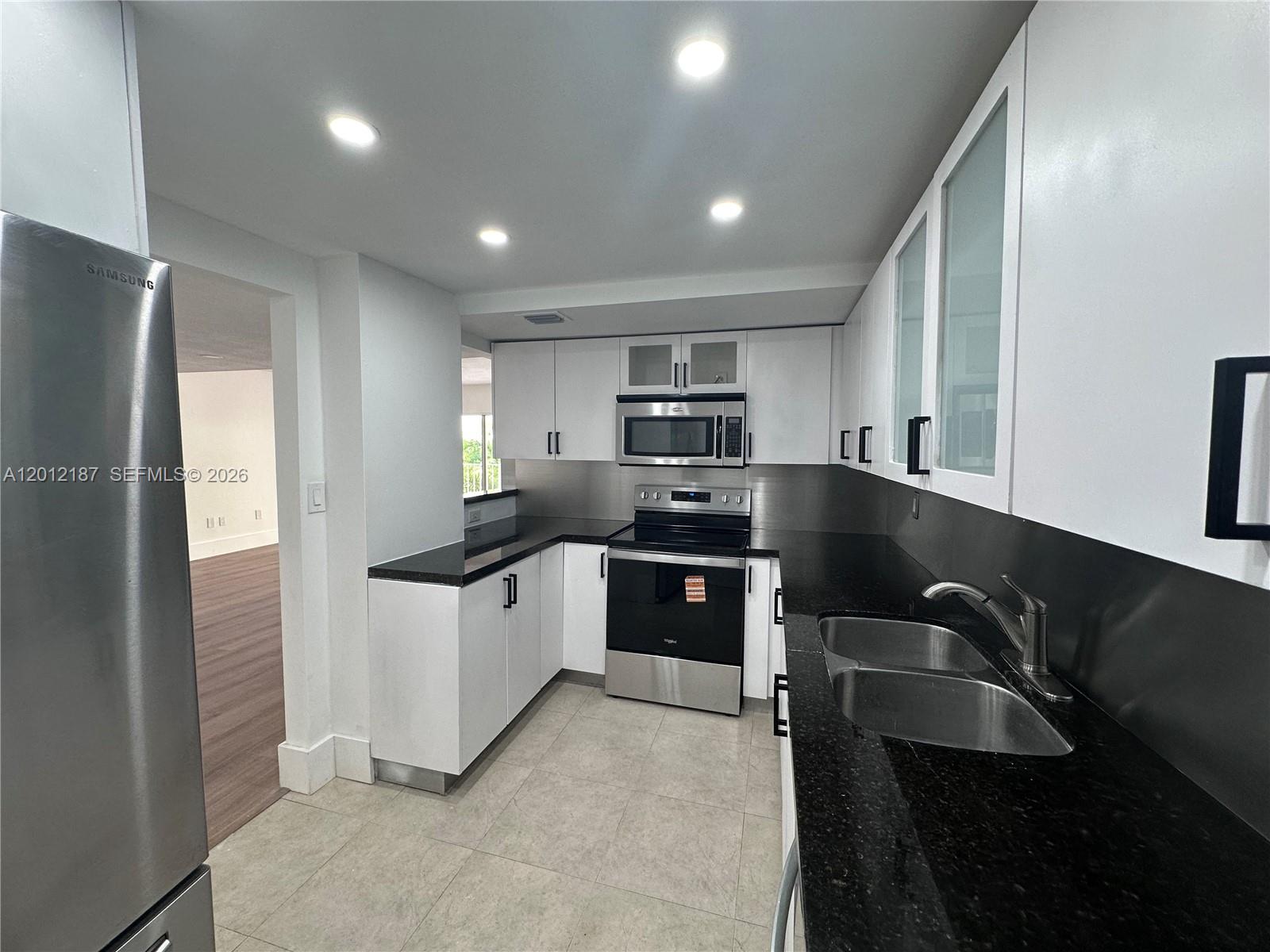 Property photo # 9