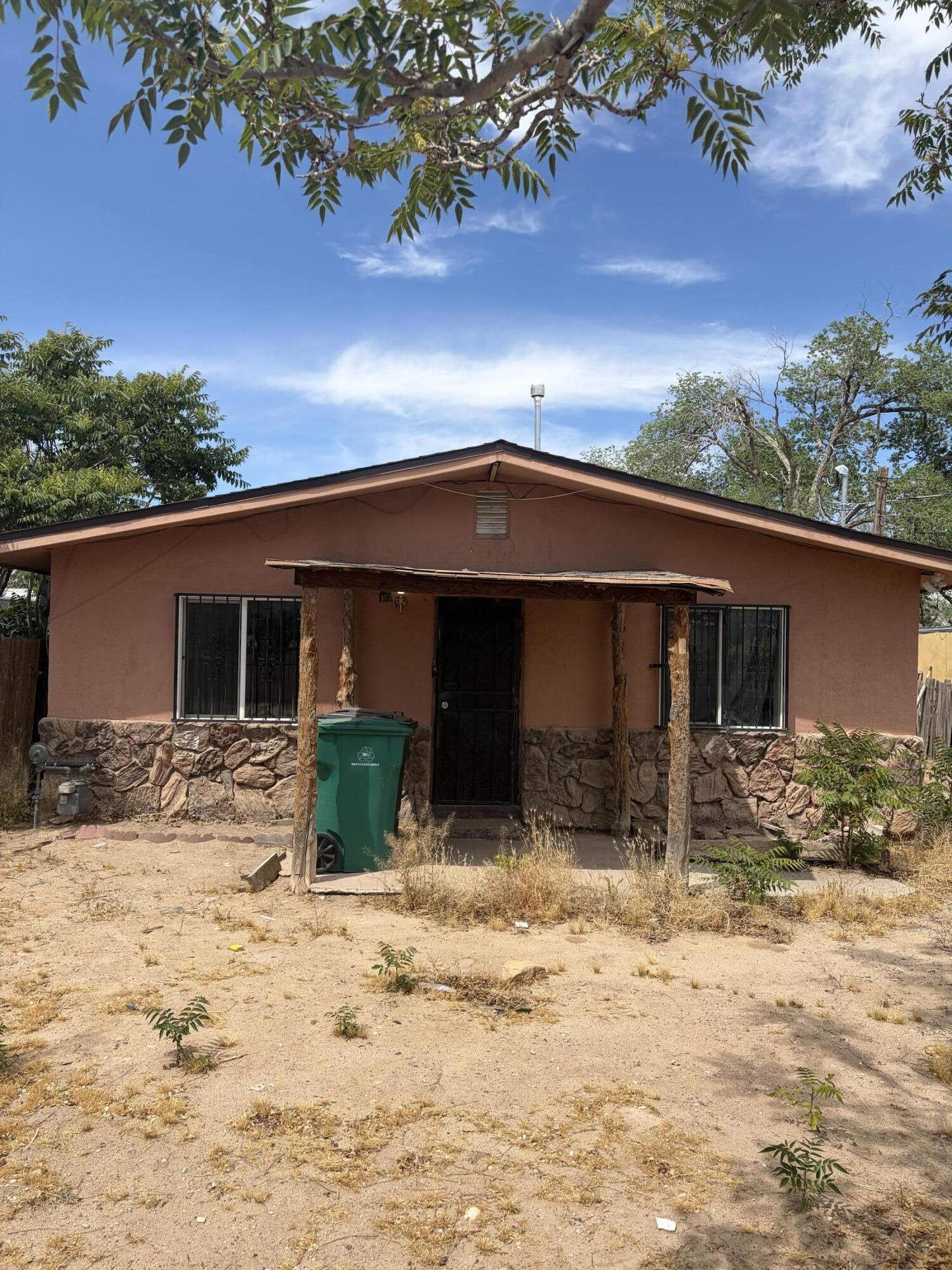 Homes for sale in Albuquerque, NM | 3123 Leo Rd Sw #C, Albuquerque, NM 87105 | MLS# 1102842