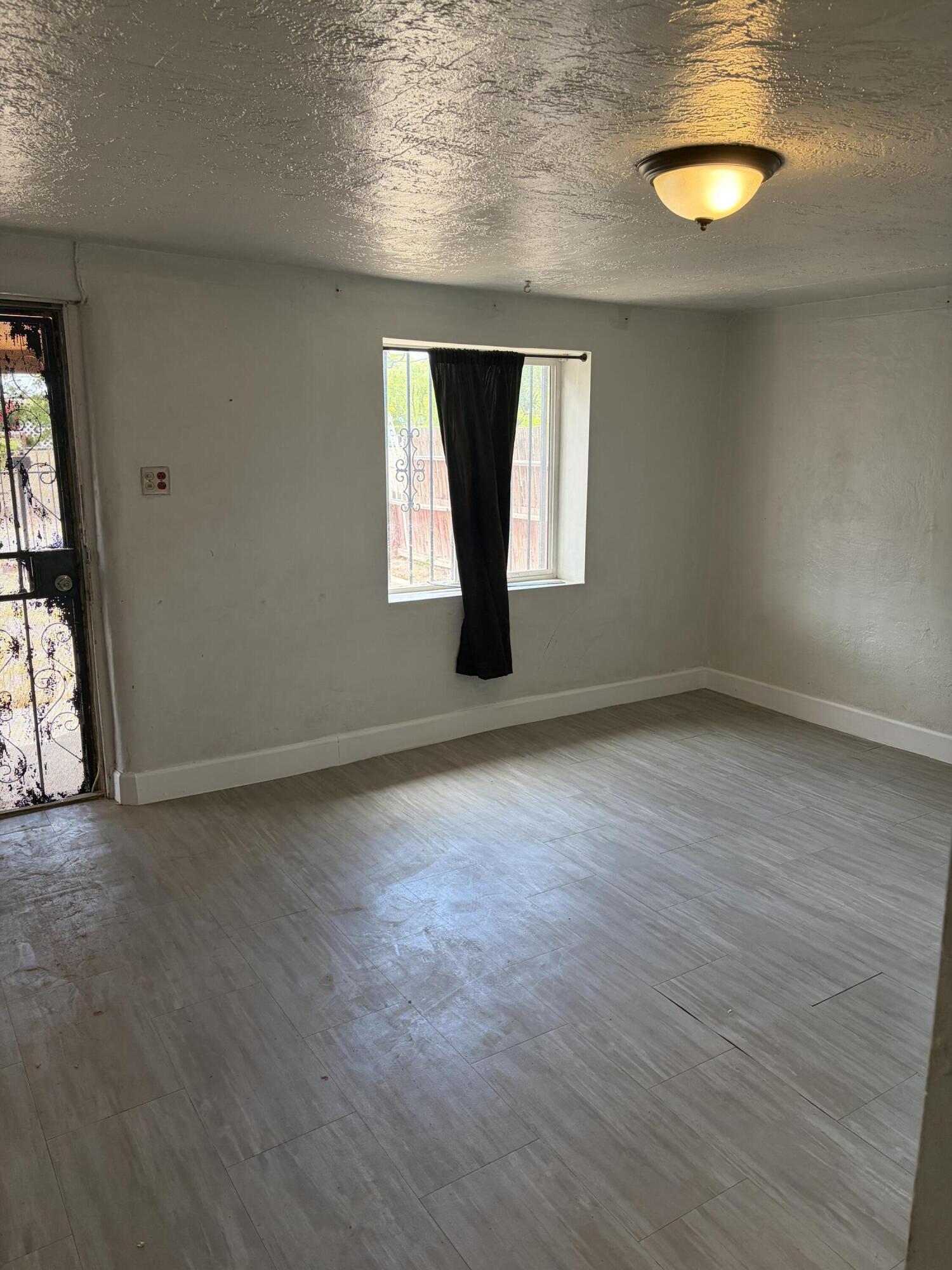 Homes for sale in Albuquerque, NM | 3123 Leo Rd Sw #C, Albuquerque, NM 87105 | MLS# 1102842