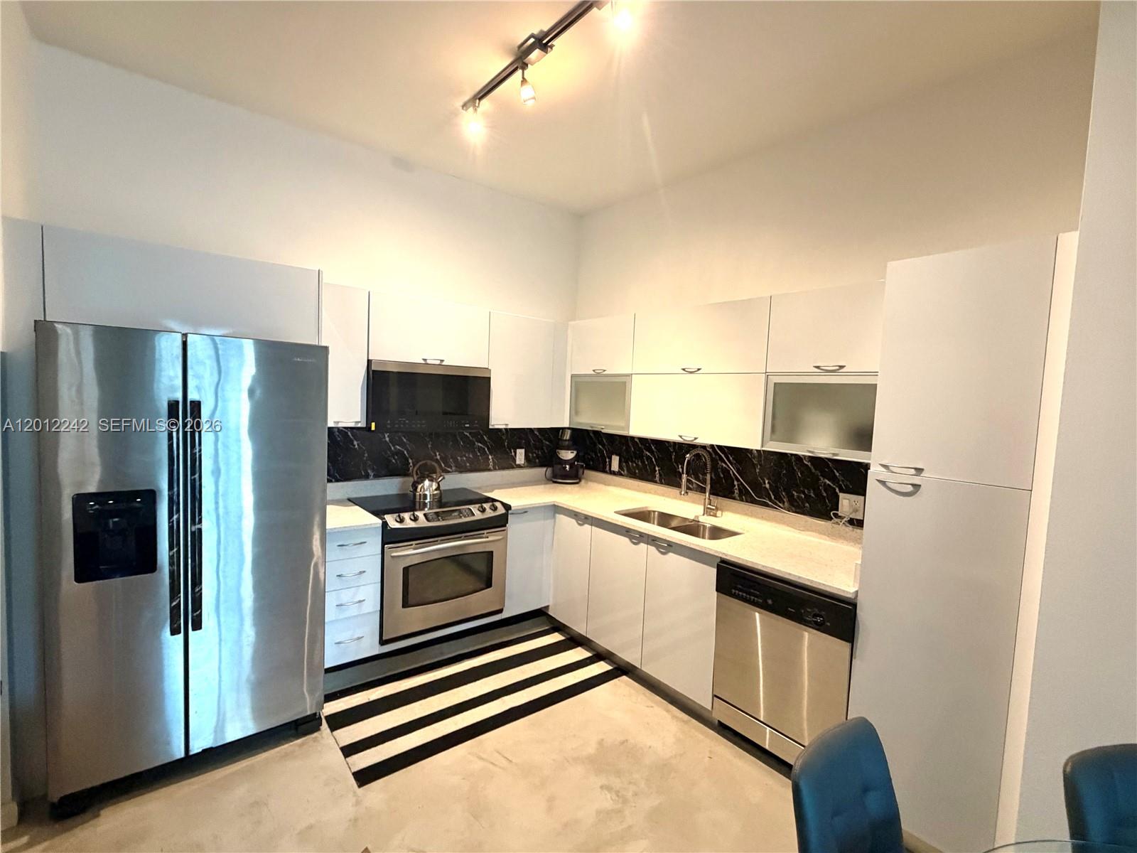 Property photo # 8