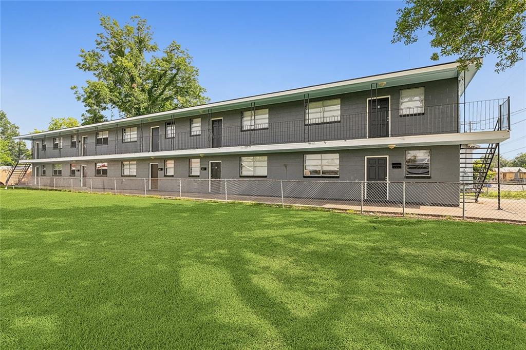 Homes for sale in Thibodaux, LA | 1207 St Charles St, Thibodaux, LA 70301 | MLS# 2555980