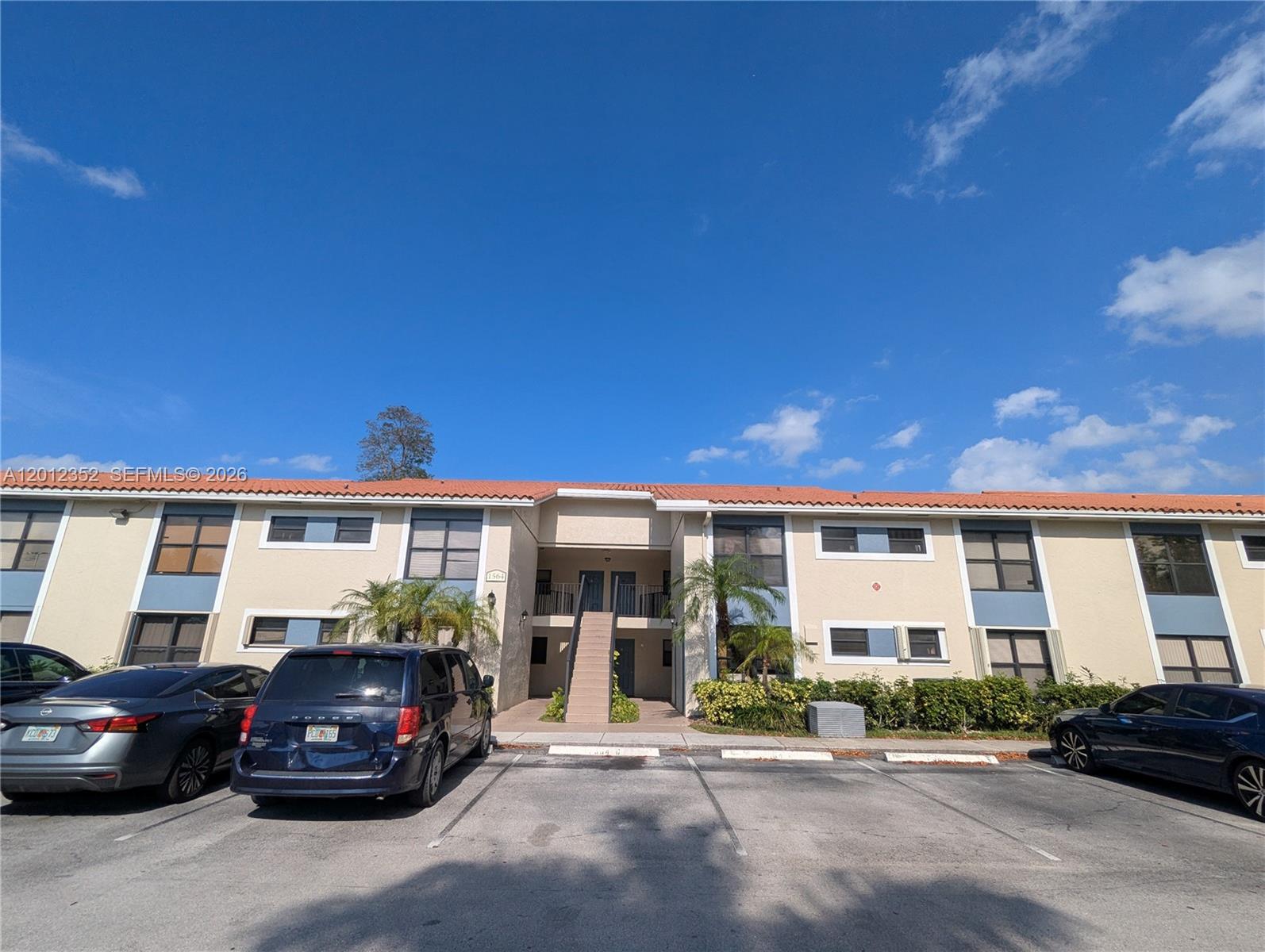 Palm Beach Grande Condo
