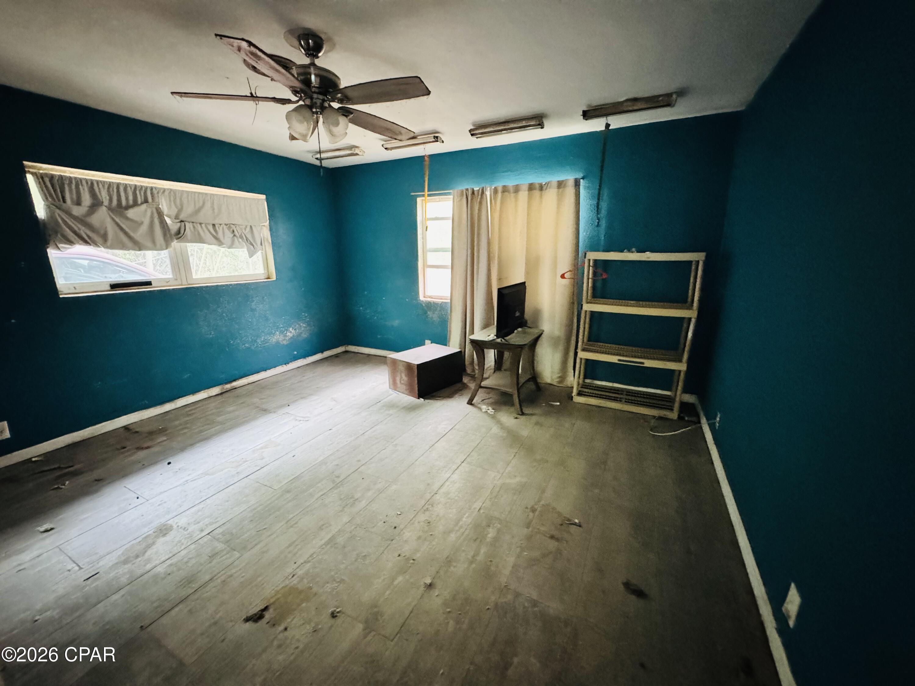 Image 7 For 911 Cypress Avenue