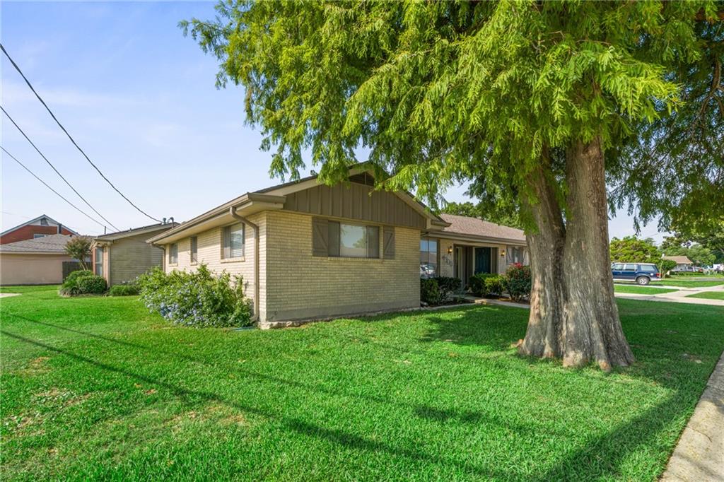 Photo 3 of Single family home for sale at 4700 Jasper St, Metairie, LA 70006 | MLS# 2555534 | Listing updated on 2026-09-02