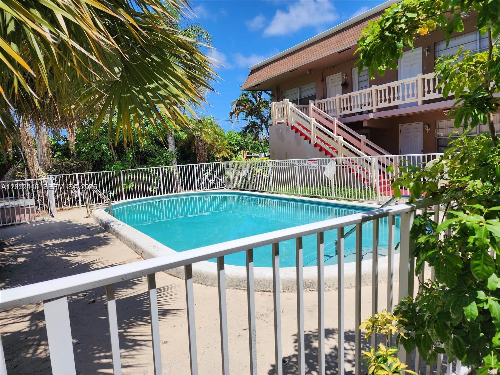 241-se-9th-ave-103-pompano-beach-fl-33060/hzid_ca2760d7