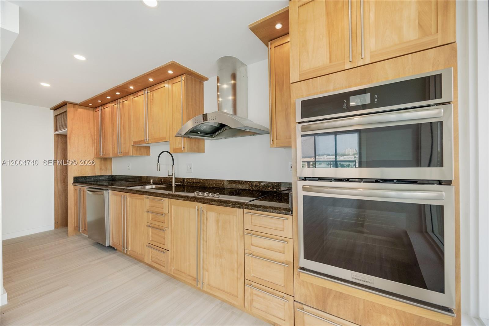 Property photo # 9