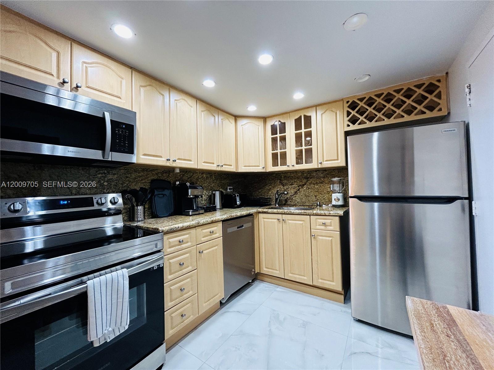 Property photo # 8