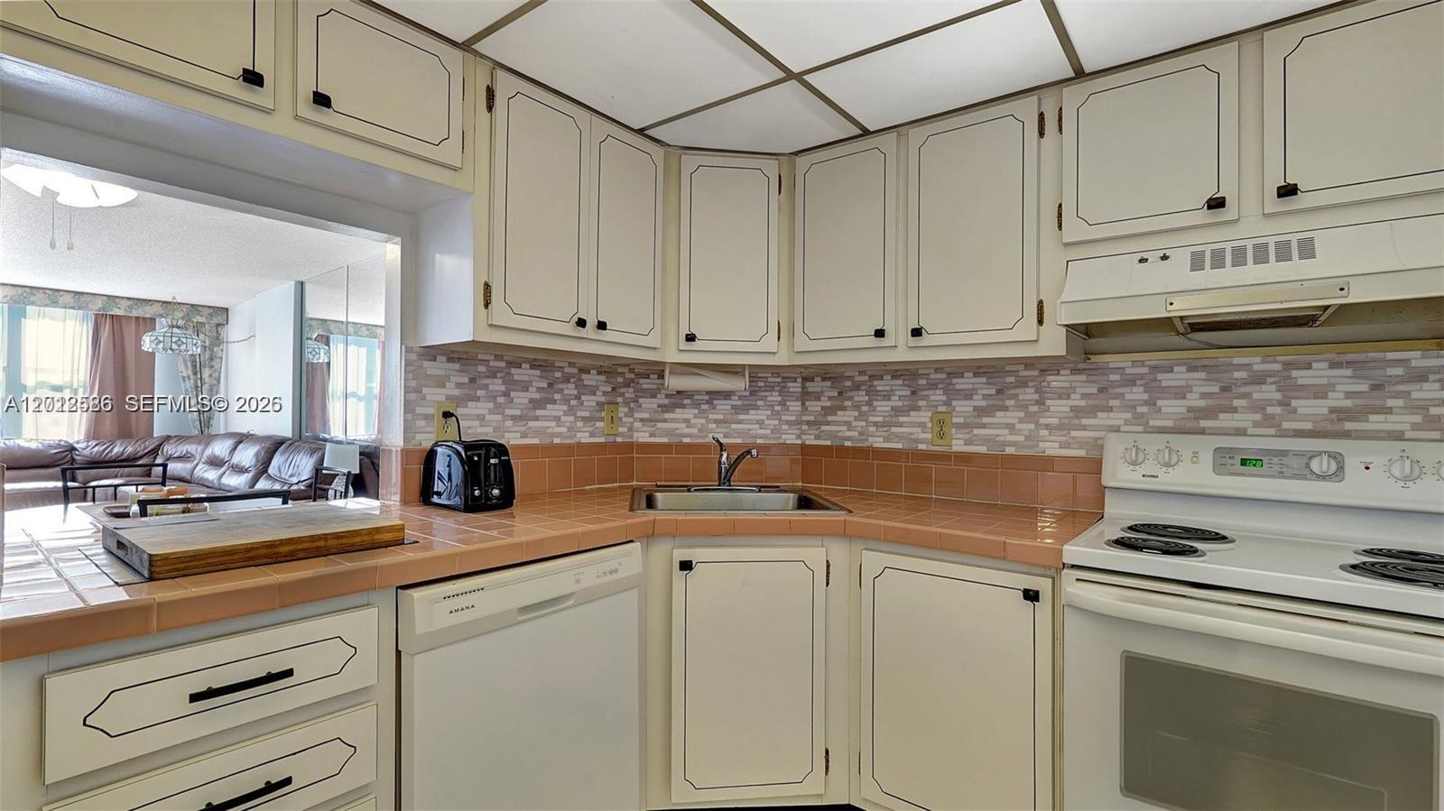 Property photo # 7