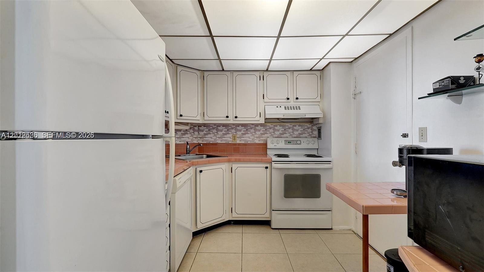 Property photo # 9