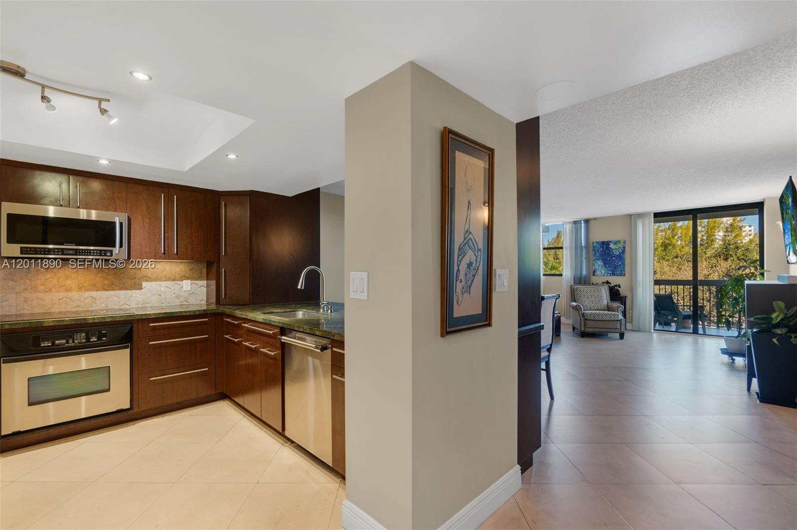 Property photo # 0