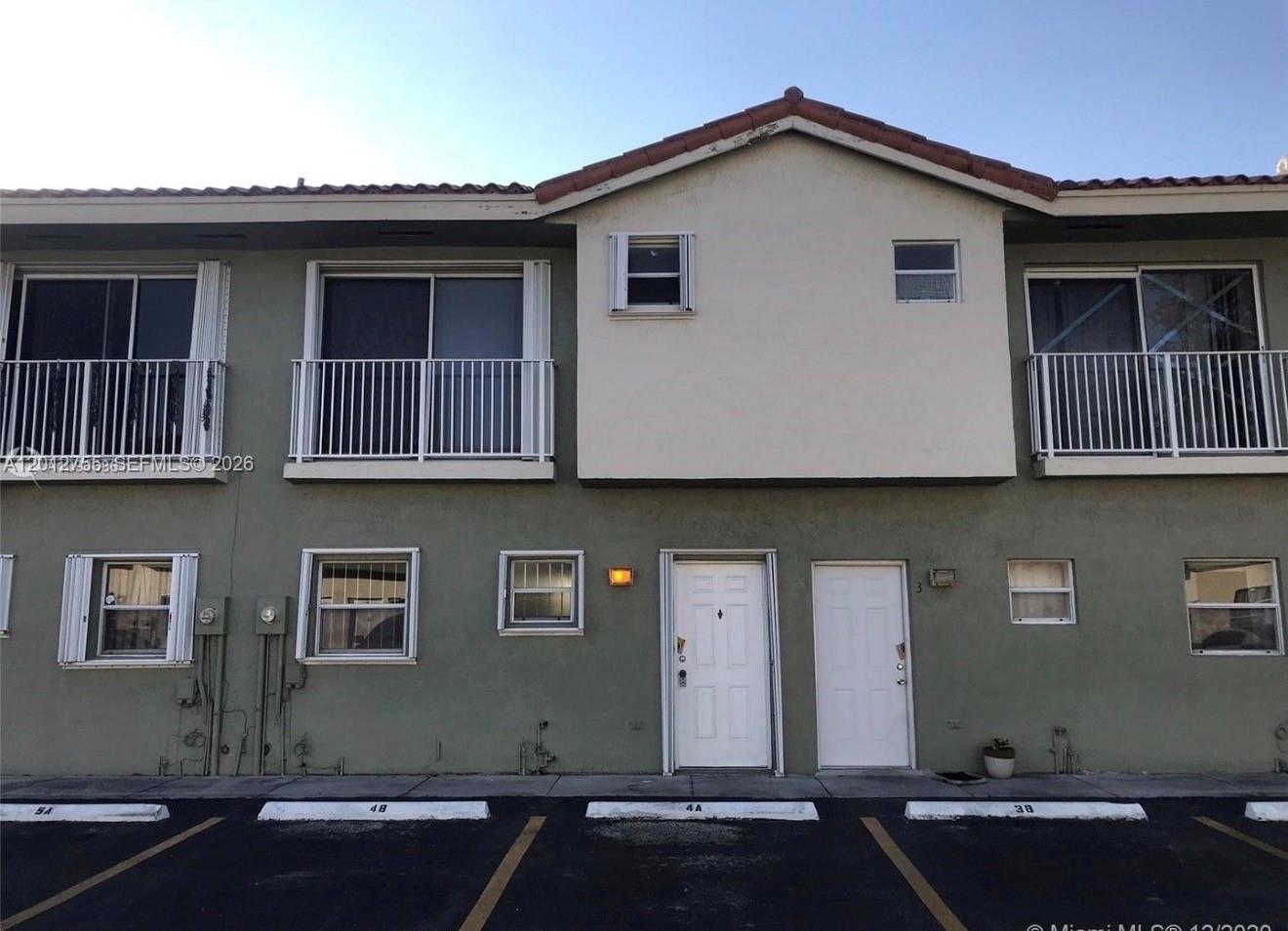 Villas Of West Miami Cond