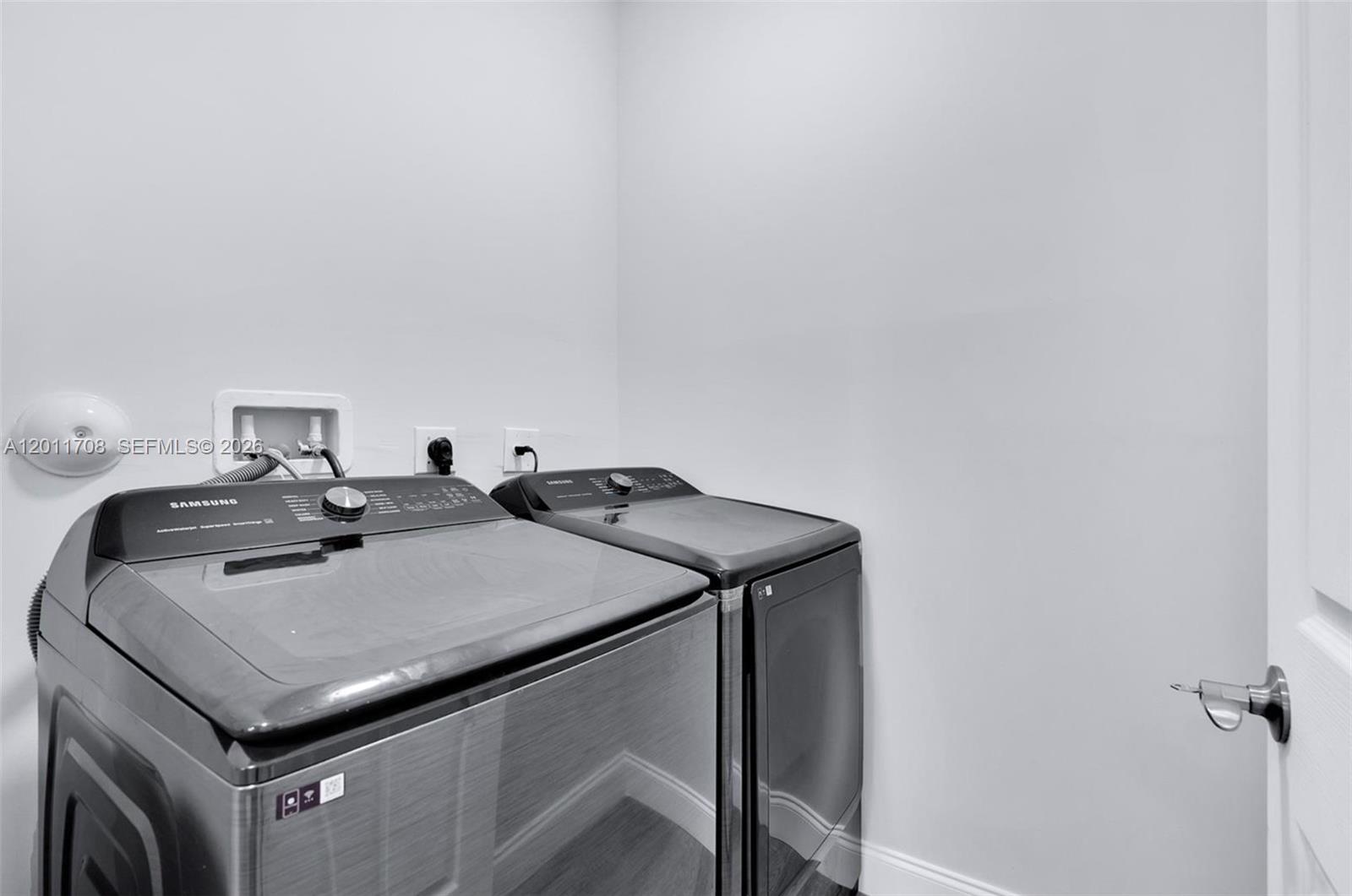 Property photo # 6