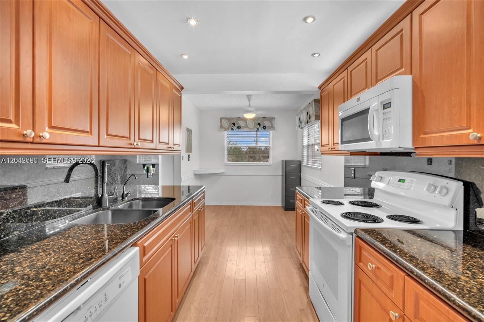 Property photo # 9