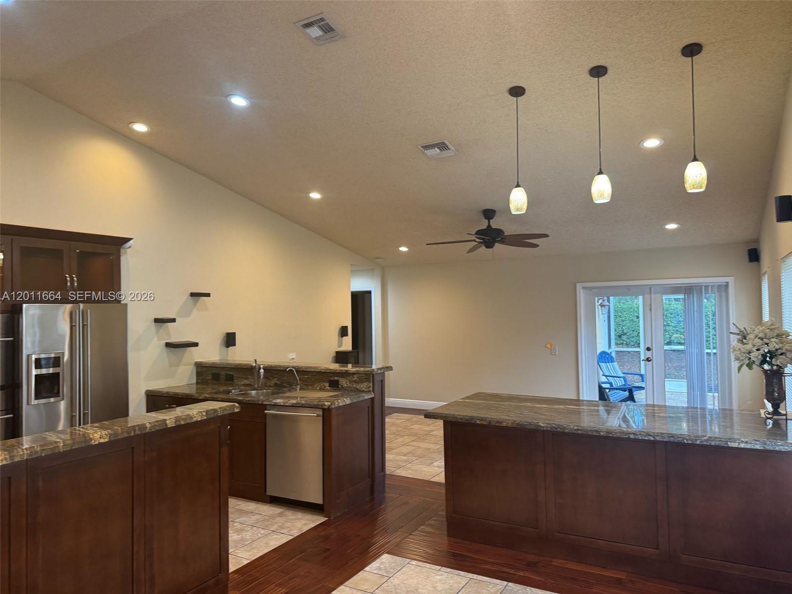 Property photo # 2