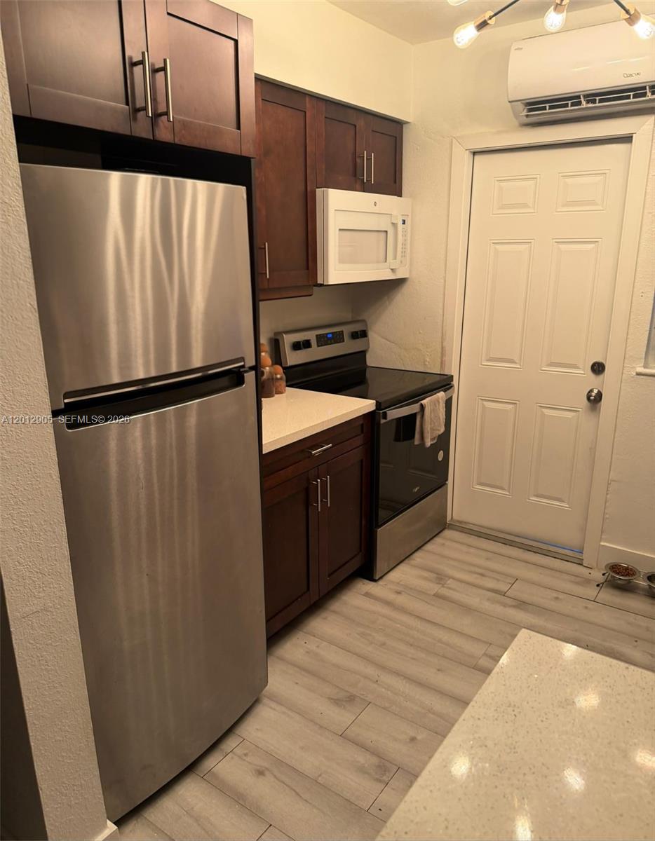 Property photo # 9