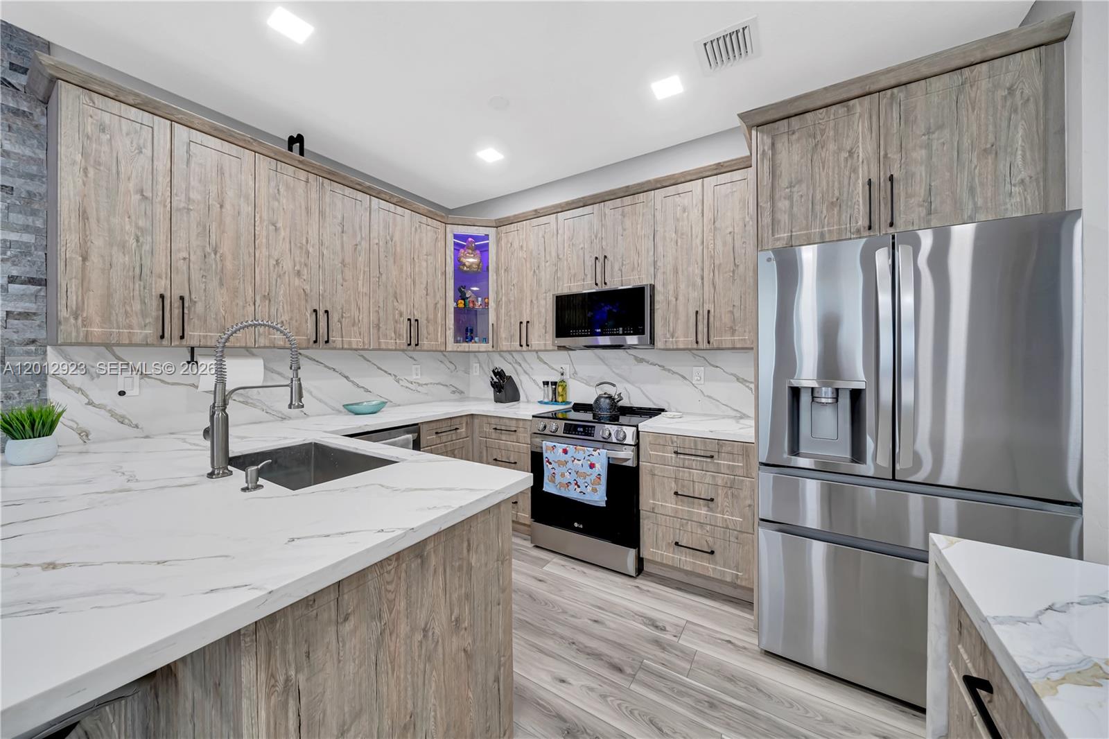 Property photo # 8