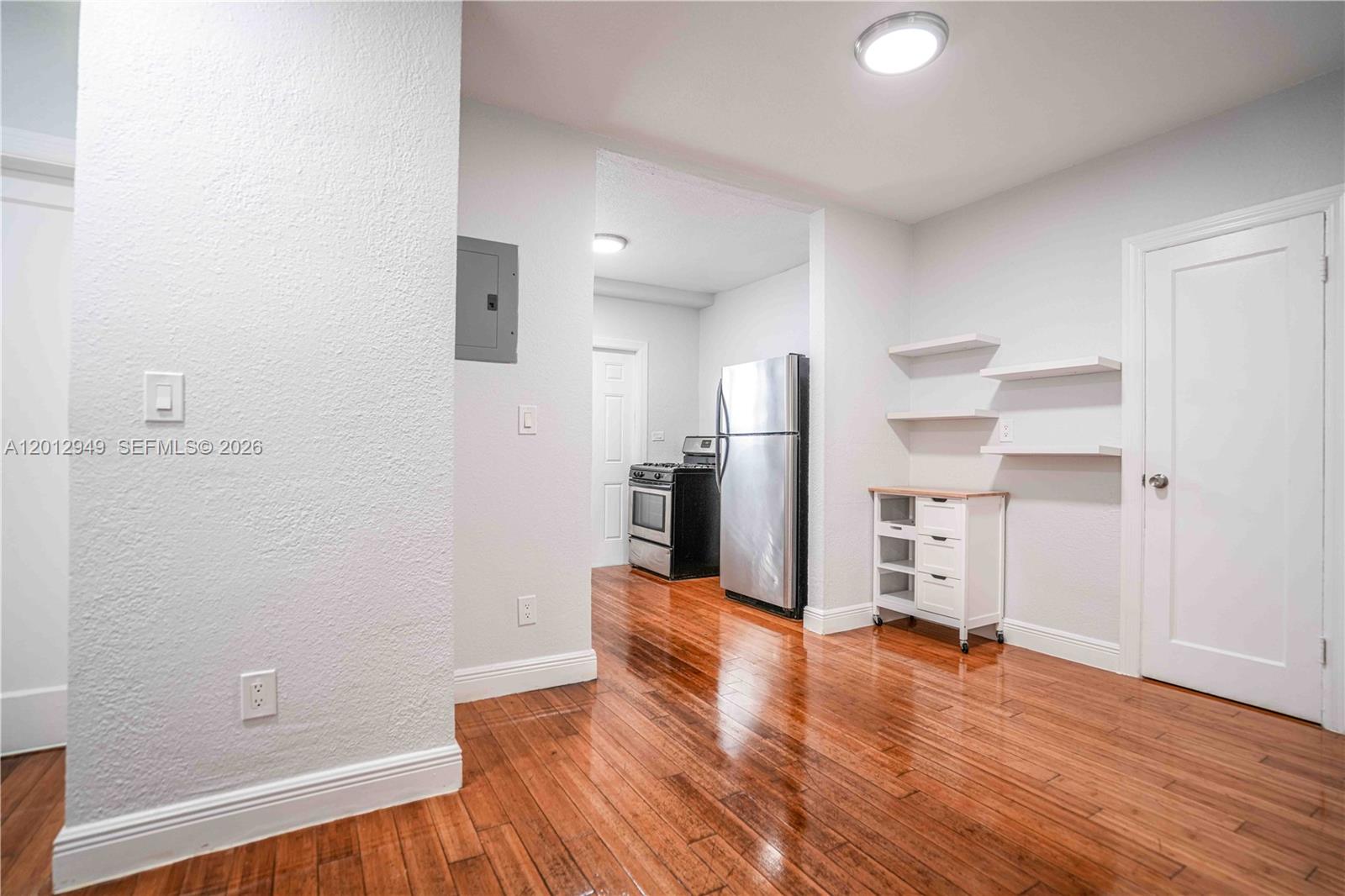 Property photo # 8