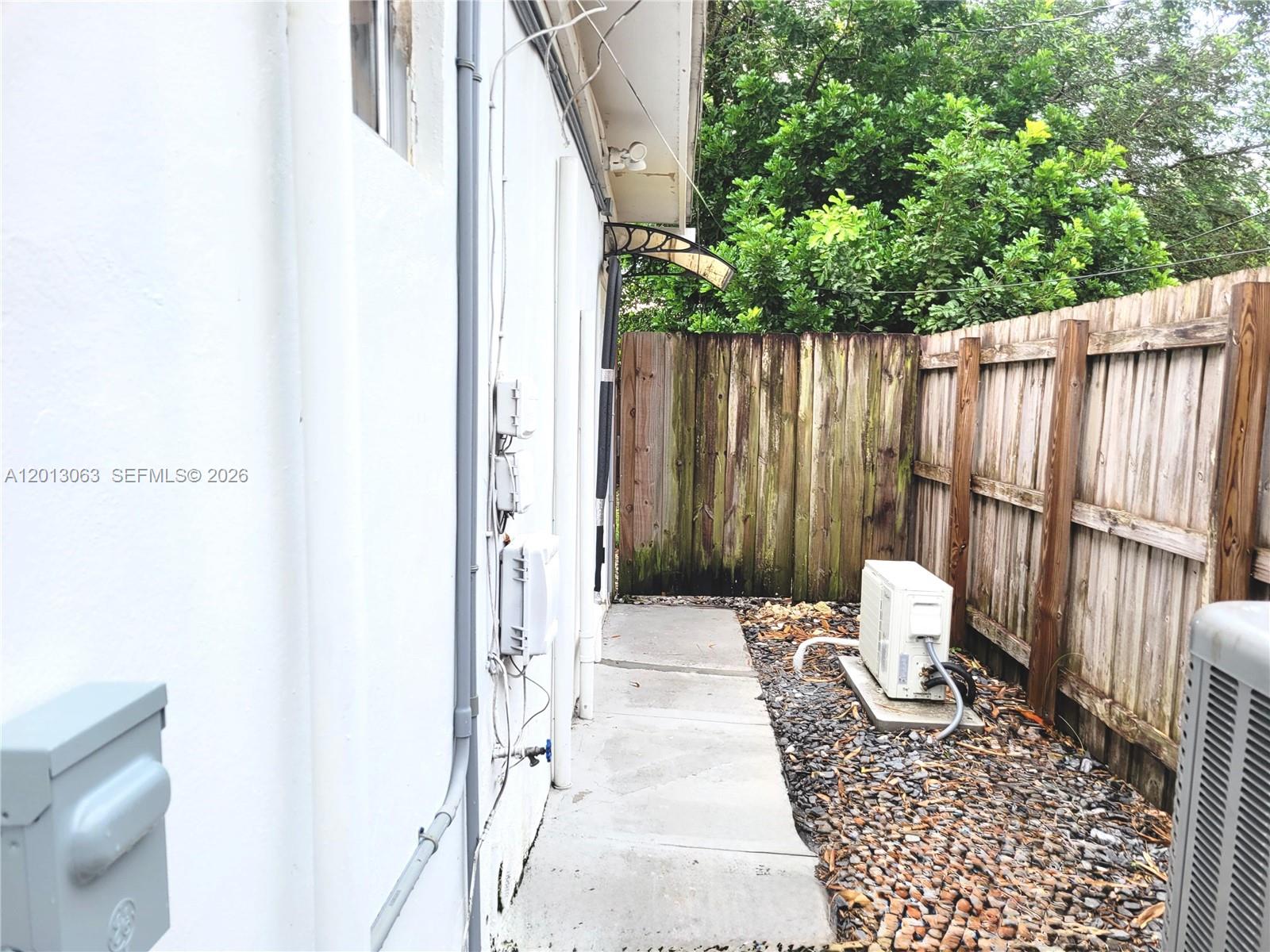 Property photo # 6