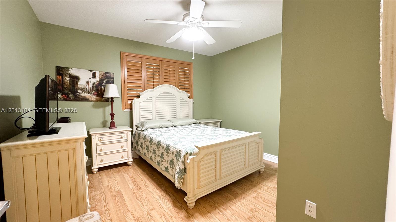 Property photo # 8