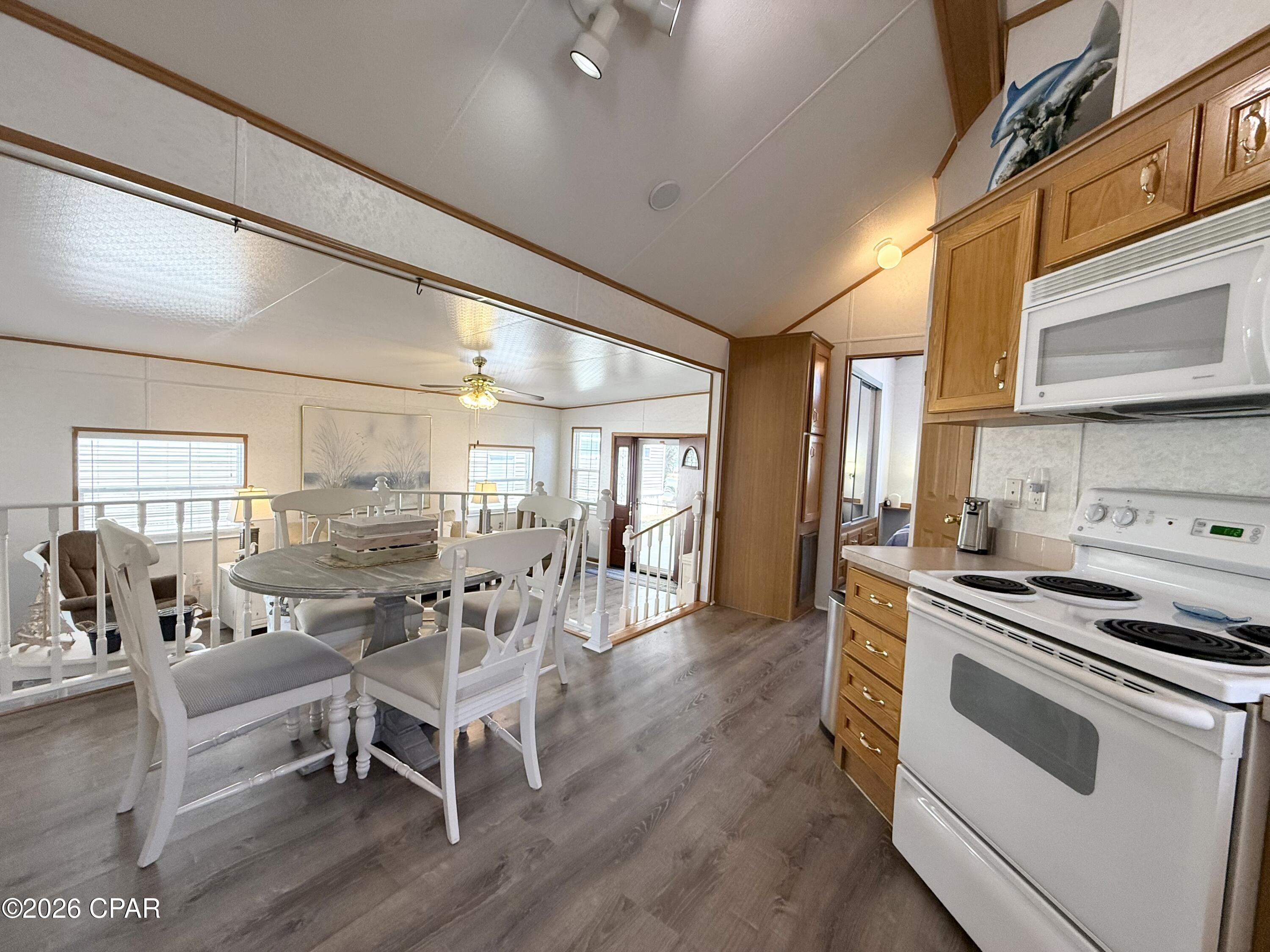 Image 10 For 1219 Thomas Drive 119