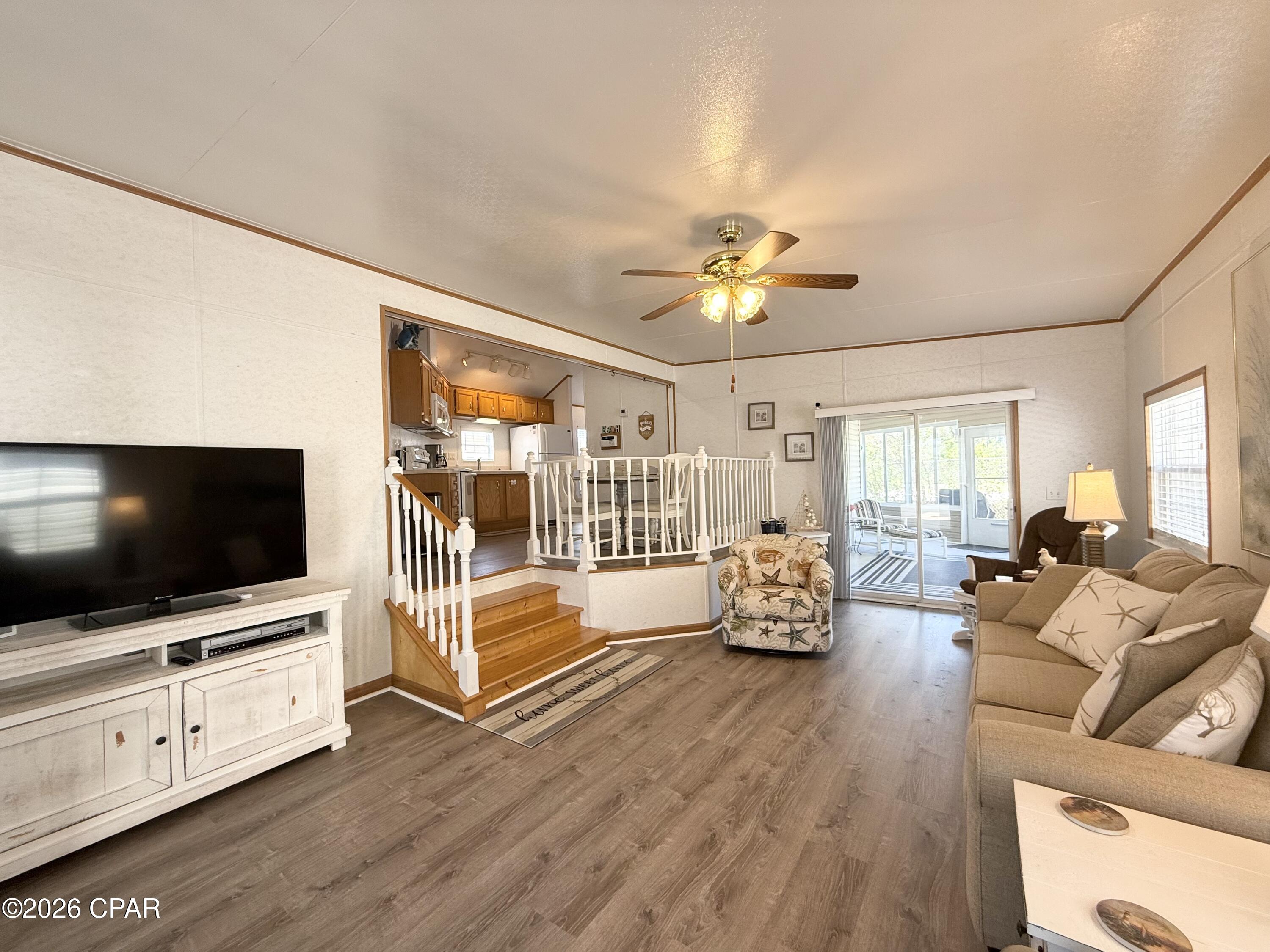 Image 4 For 1219 Thomas Drive 119