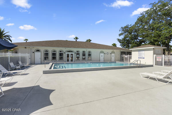 Image 40 For 1219 Thomas Drive 119