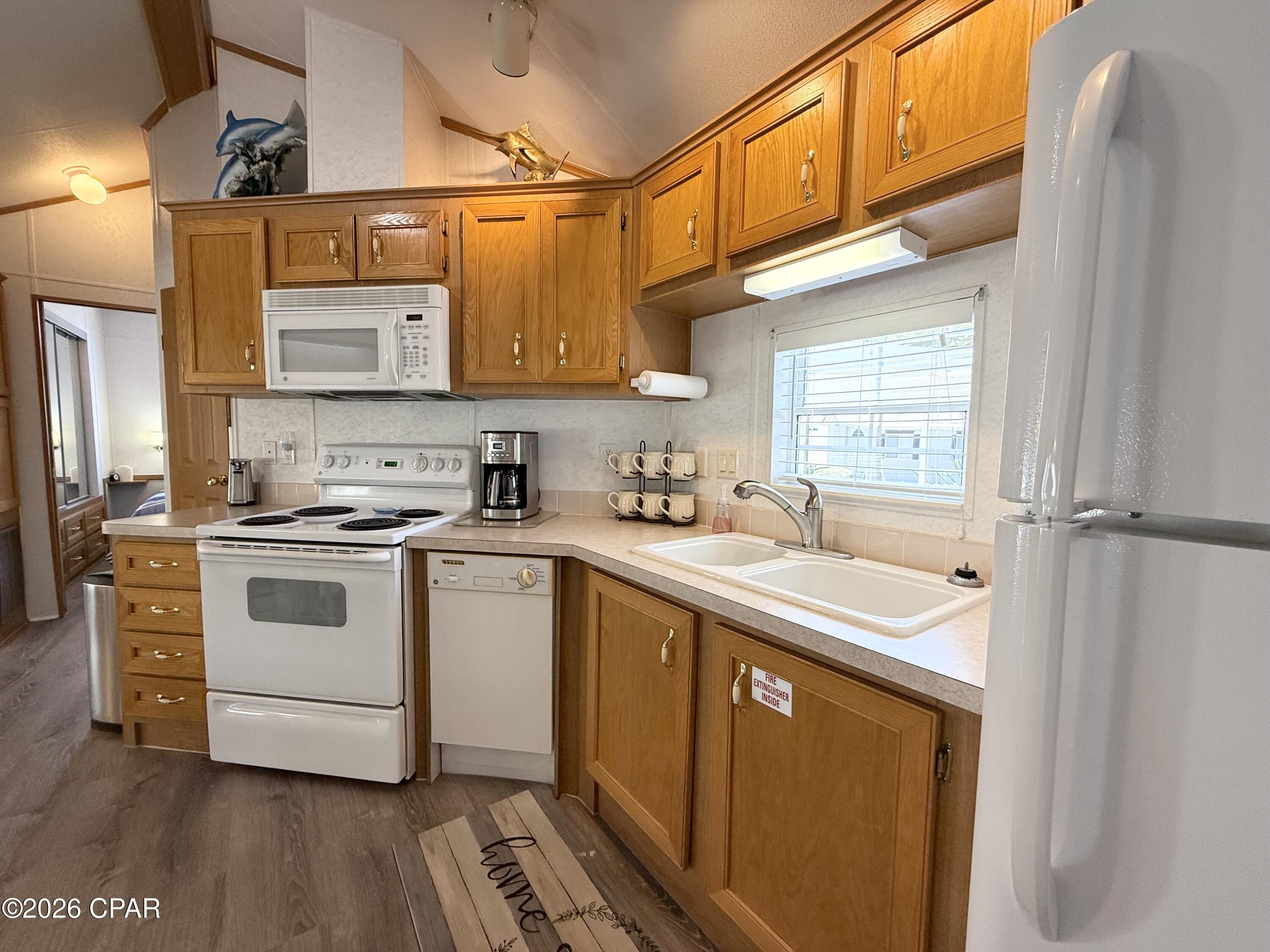Image 8 For 1219 Thomas Drive 119