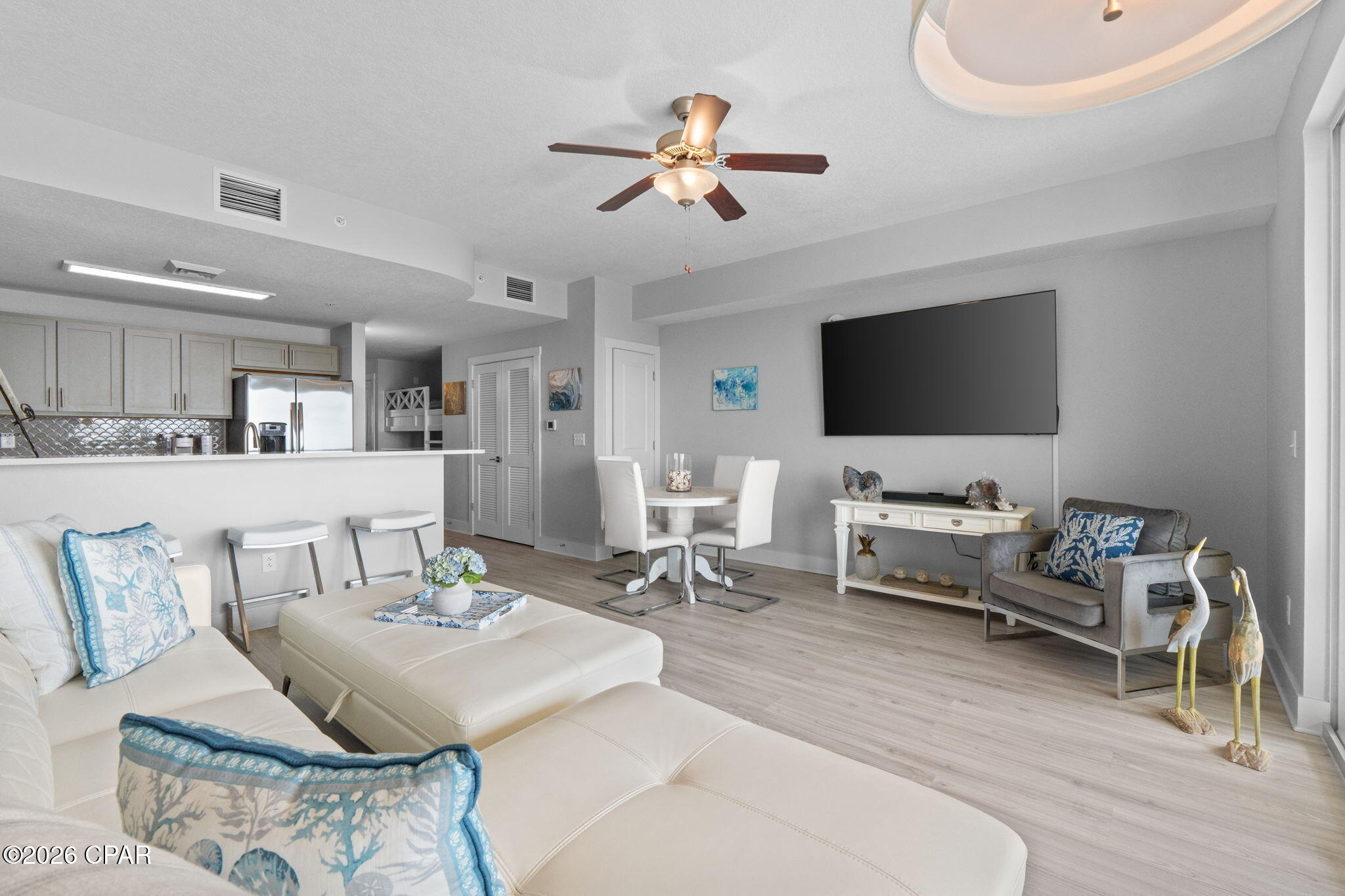 Image 10 For 15928 Front Beach Road 3-1610