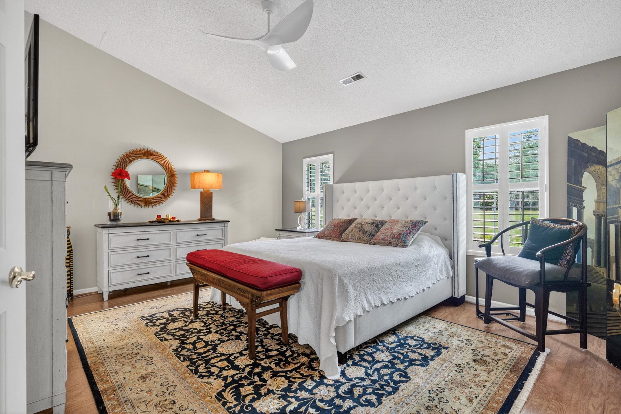 2611550 | Photo 15