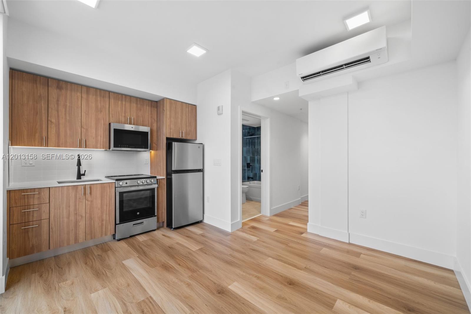 Property photo # 9