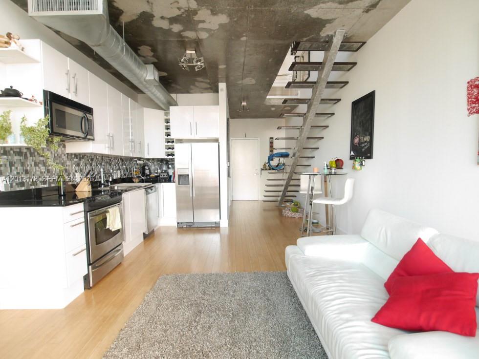 Property photo # 6