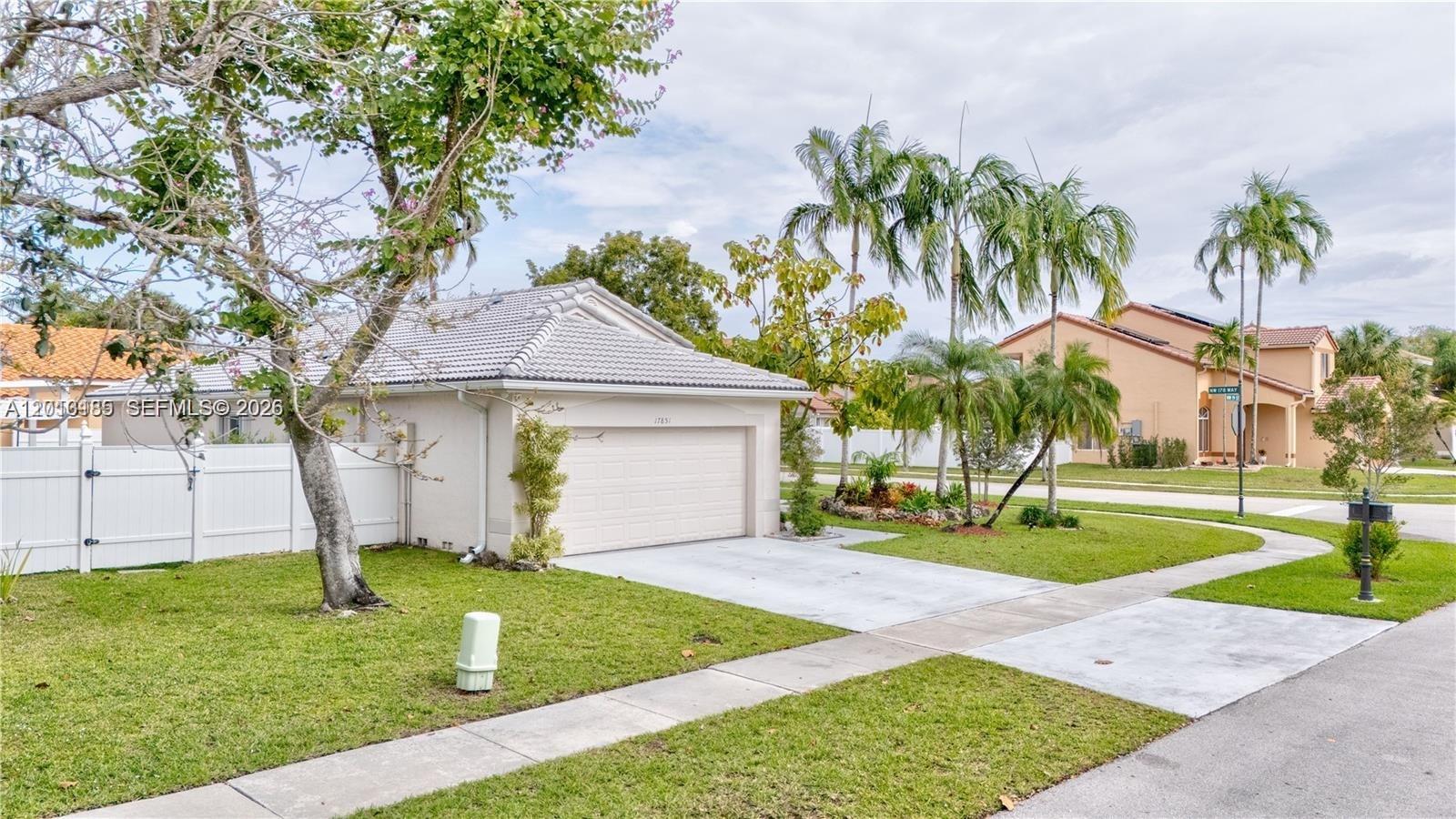 Property photo # 4