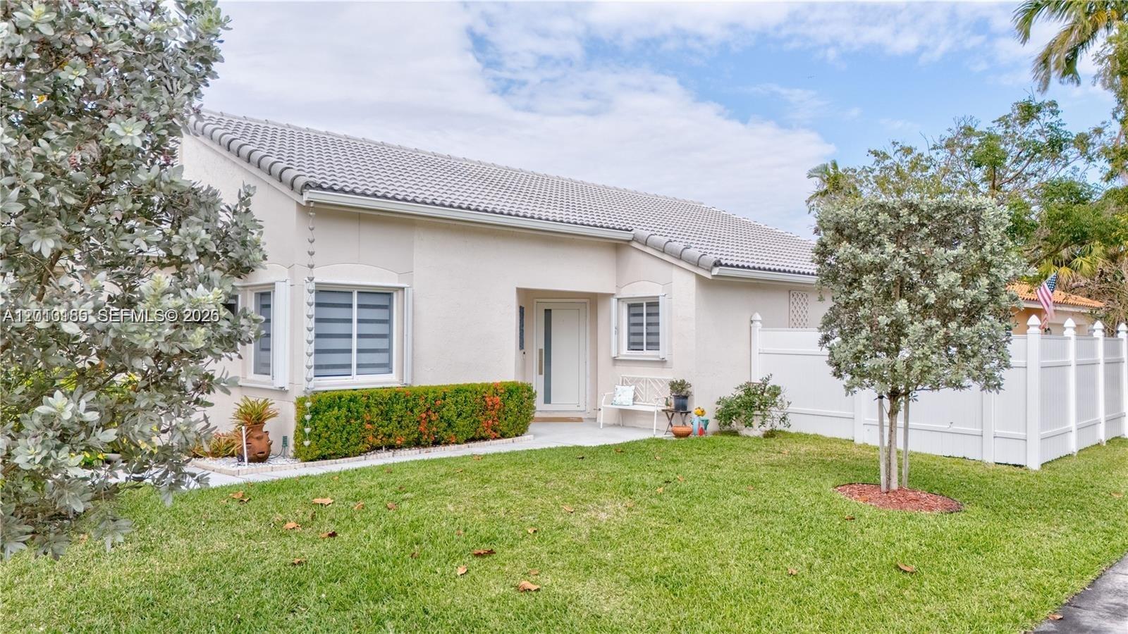 Property photo # 1