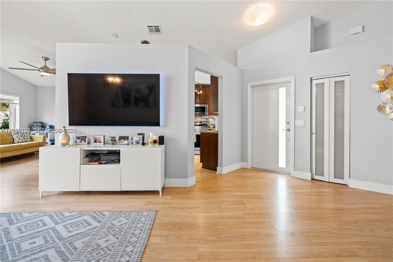 Property photo # 2