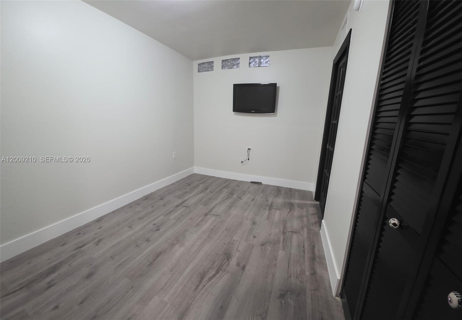 Property photo # 6