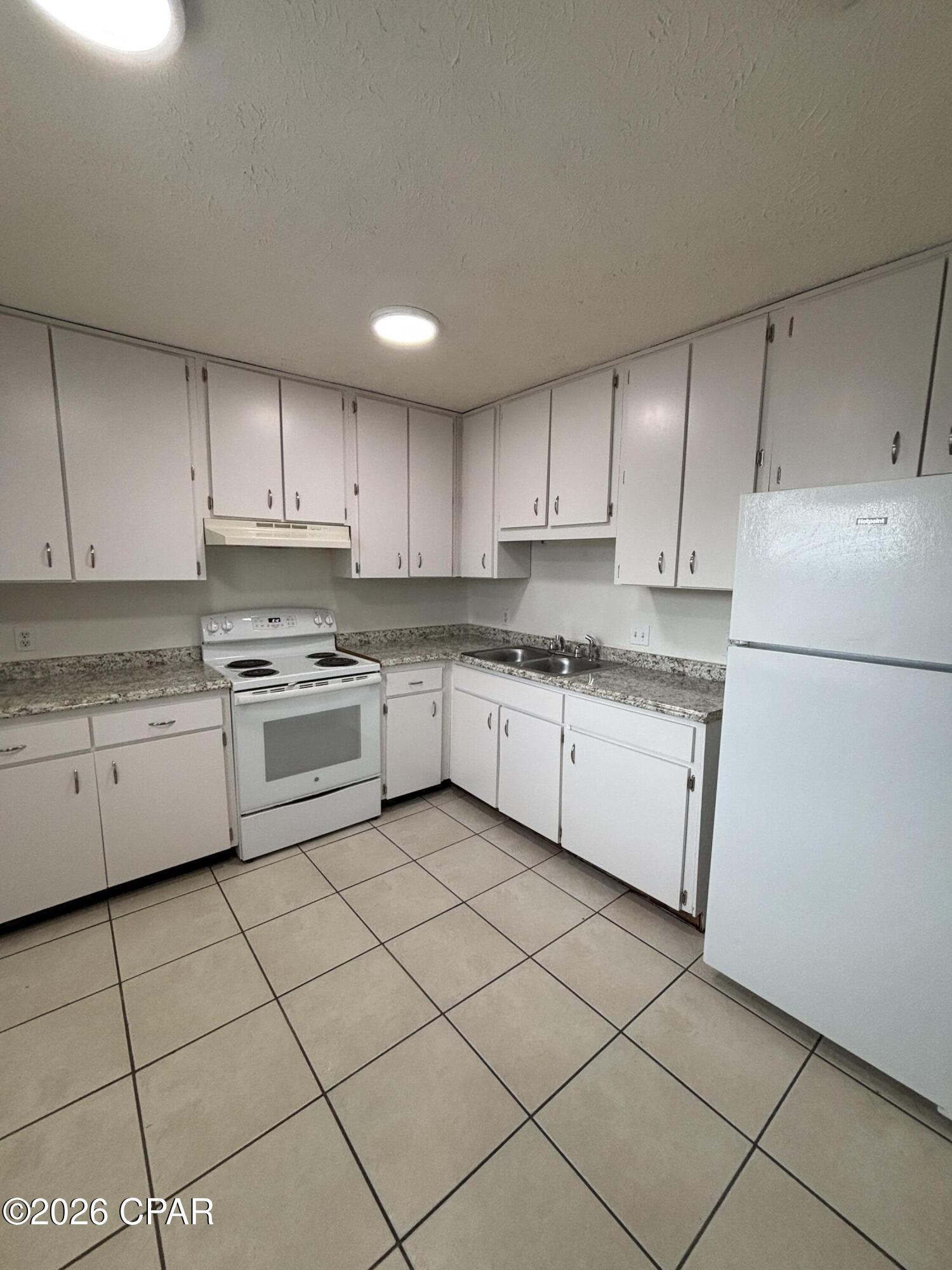 Image 2 For 2409 10th Street A