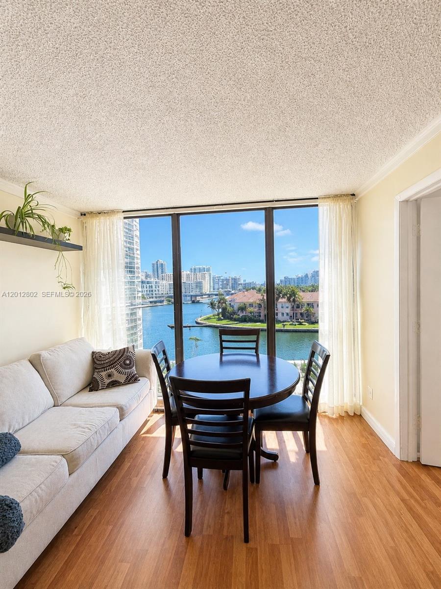 Property photo # 8