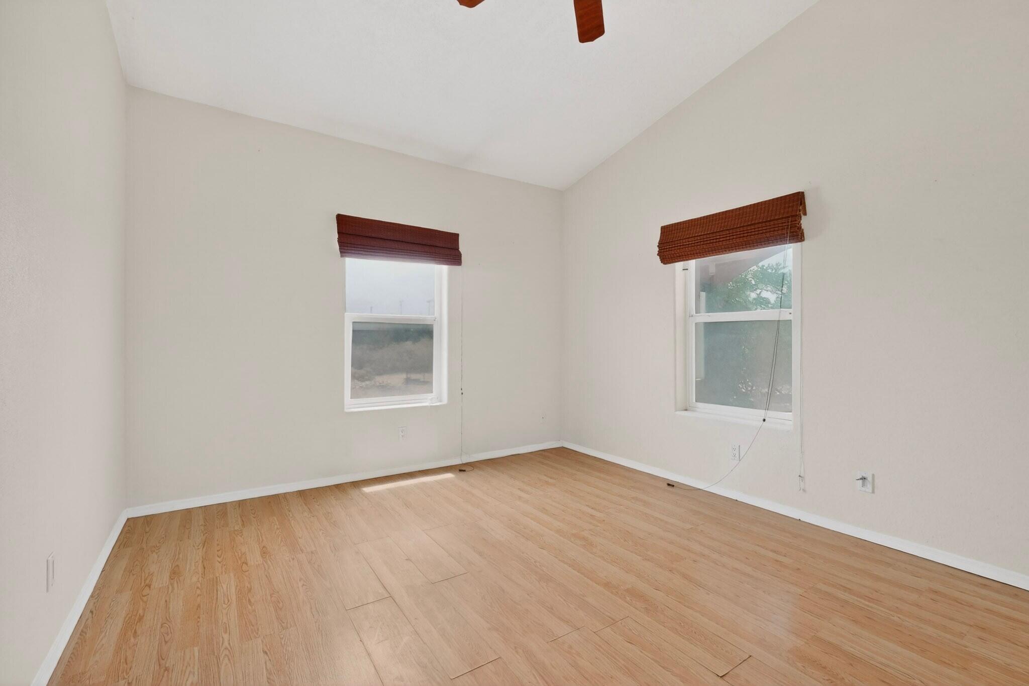Photo 9 — 600 Rio Hondo Road NE